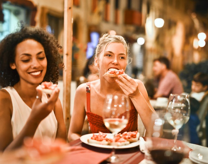 What Makes the Atmosphere in an Italian Restaurant Perfect?