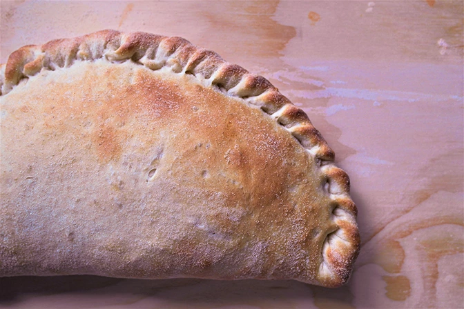 Calzone vs Stromboli: What's the Difference?